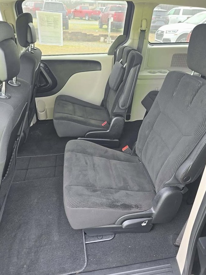 2017 Dodge Grand caravan (66)