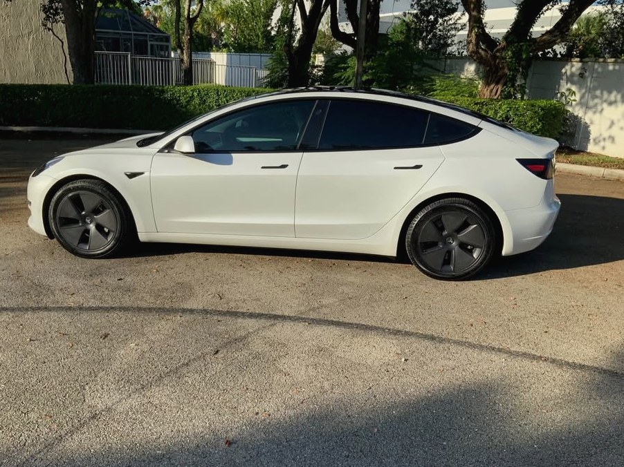 2023 Tesla Model 3 Standard