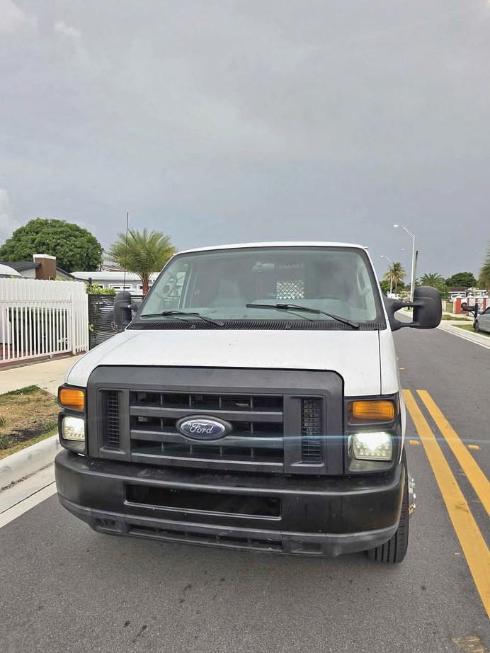 2012 Ford Econoline e250 cargo