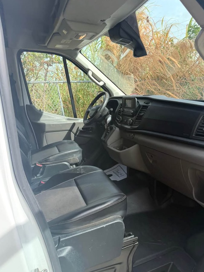 2020 Ford Transit 250 cargo