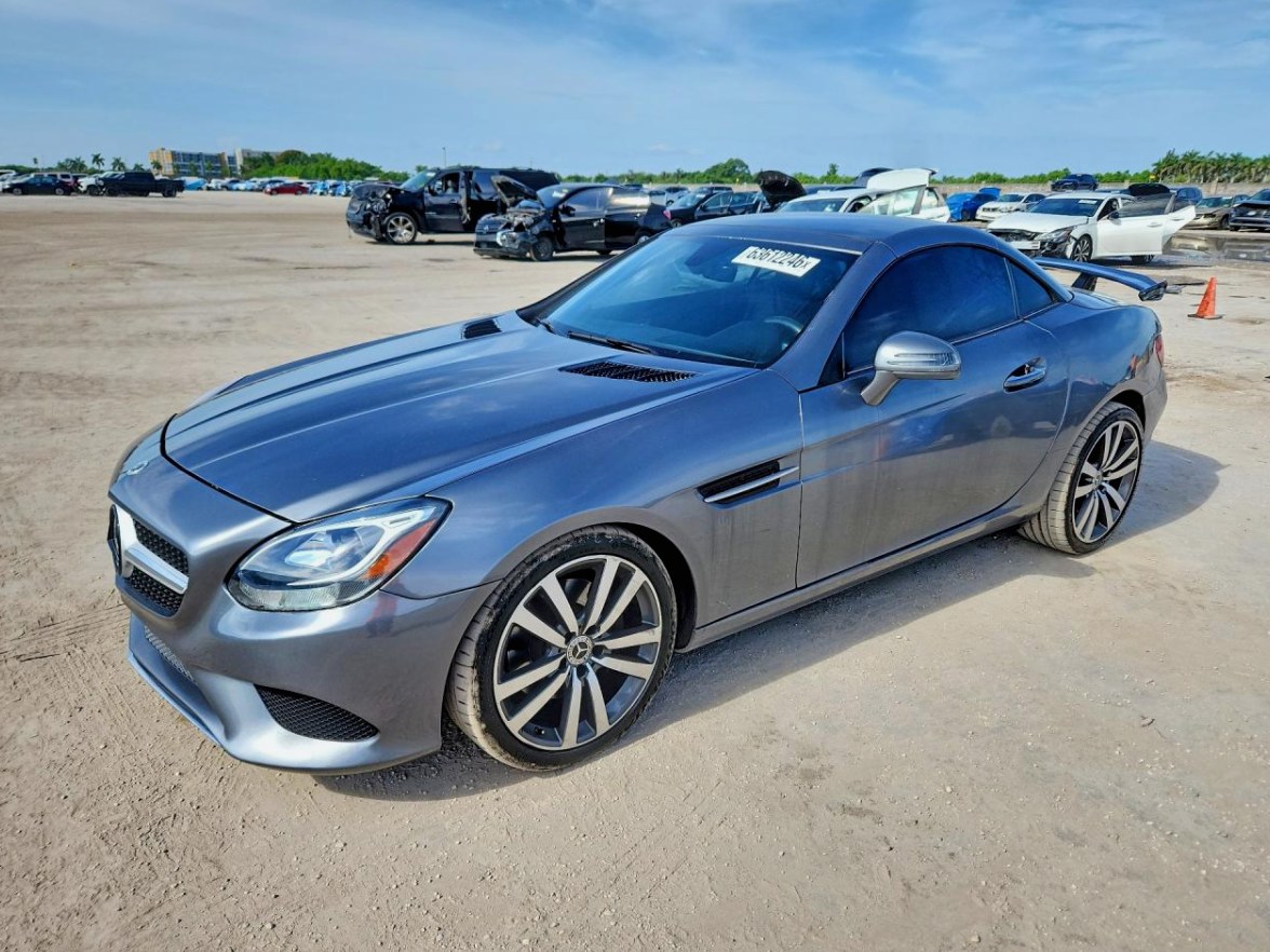 2017 Mercedes-Benz Slc