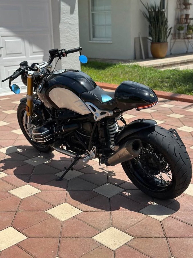 2015 BMW Rnine t 1200