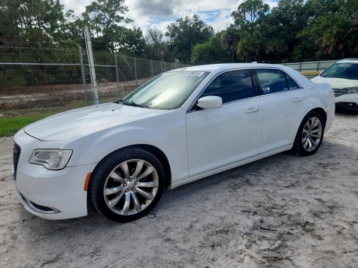 2016 Chrysler 300