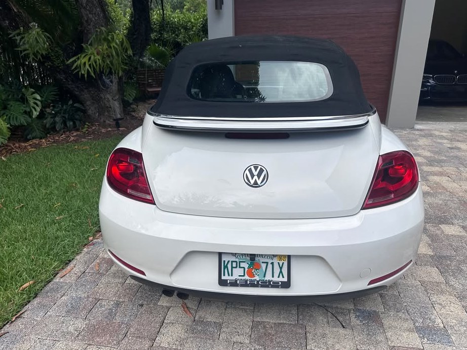 2013 Volkswagen Beetle convertible 2.5l
