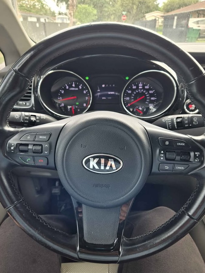2016 Kia Sedona