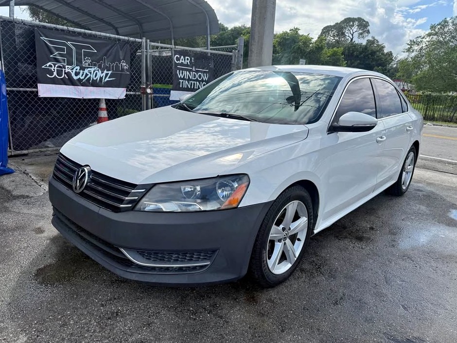 2012 Volkswagen Passat 2.5L SEL