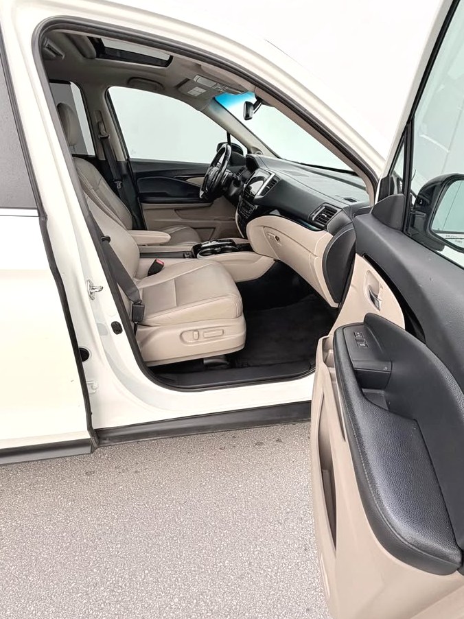 2017 Honda Pilot Touring Sport