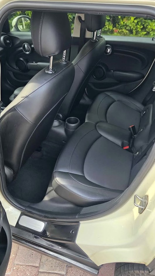 2017 Mini Cooper Hatchback 4D