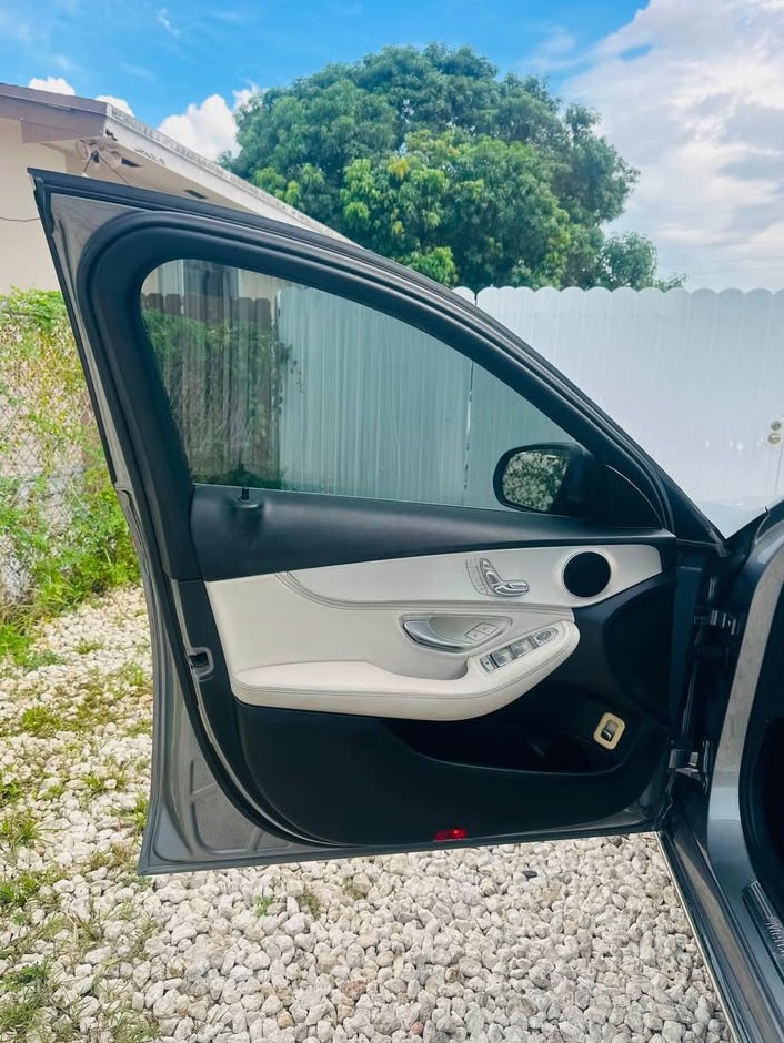 2015 Mercedes-Benz 300 ce