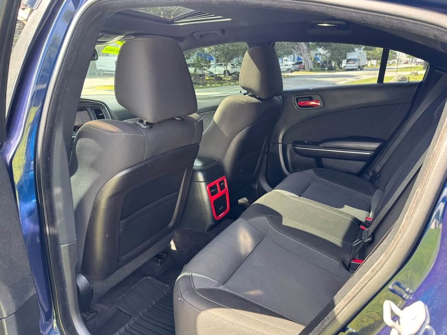 2016 Dodge Charger SXT Sedan
