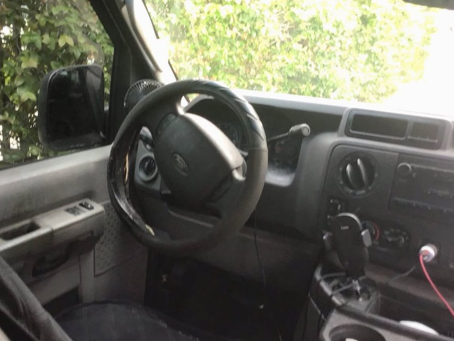 2010 Ford E150 passenger XL