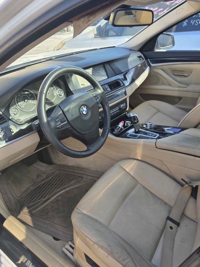 2012 BMW 5 series 528i