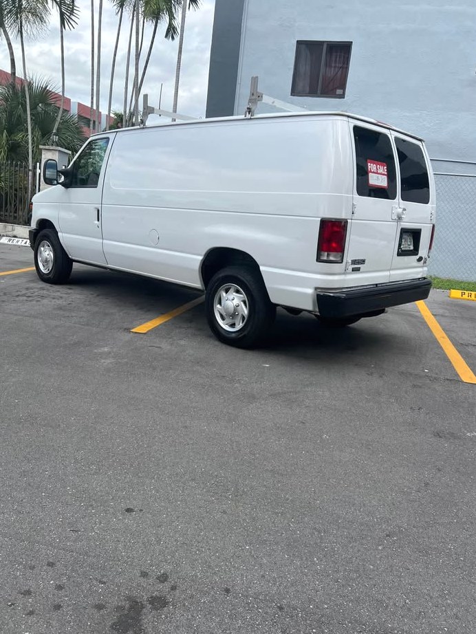 2014 Ford E250