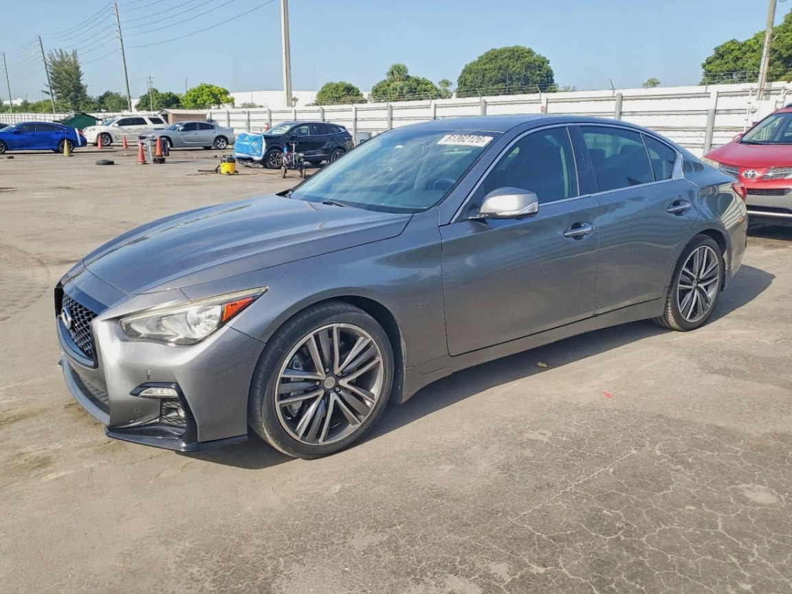 2015 Infiniti Q50