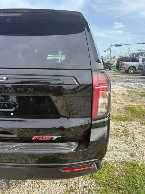 2023 Chevrolet Suburban RST Sport