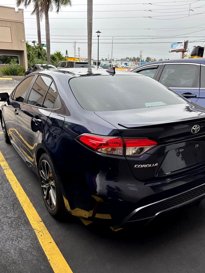 2020 Toyota Corolla SE Sedan