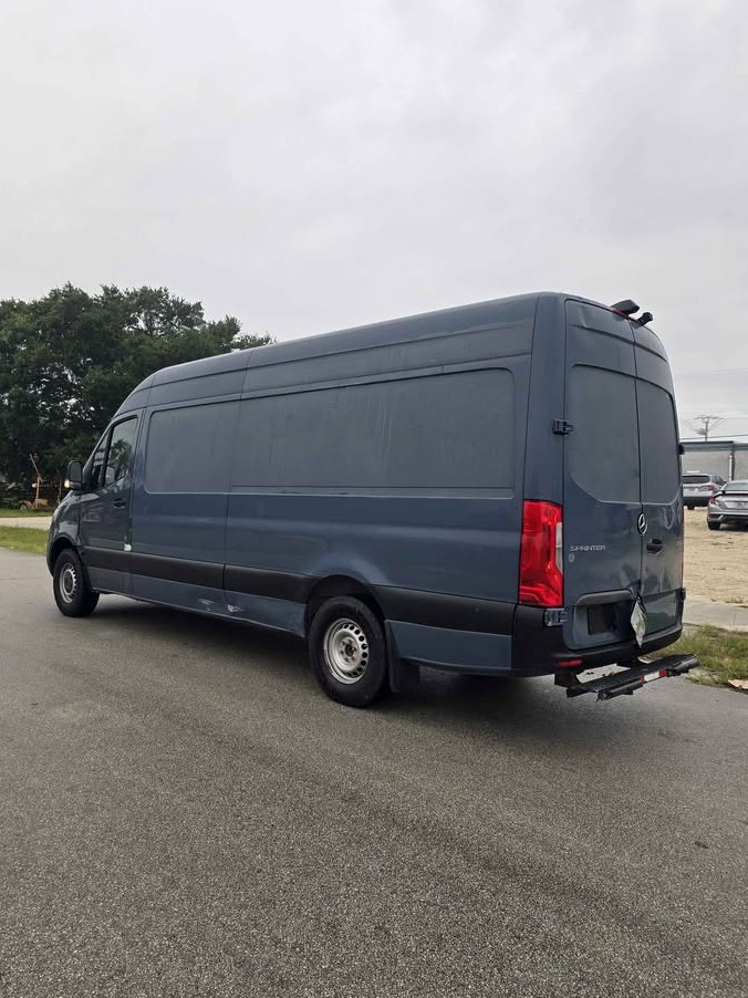 2019 Mercedes-Benz Sprinter 170" W.B.