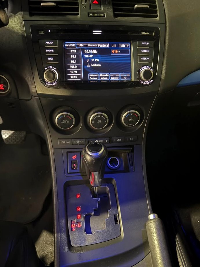 2013 Mazda 3 i Grand