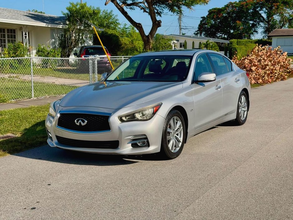 2016 Infiniti Q50