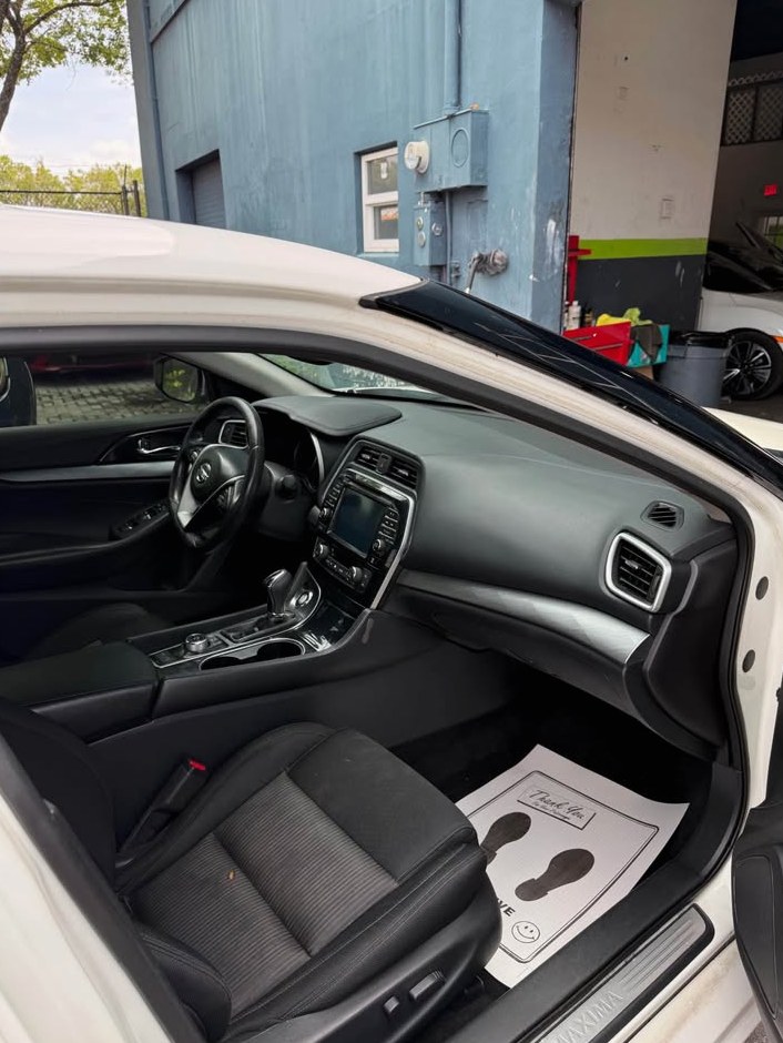 2017 Nissan Maxima SE Sedan