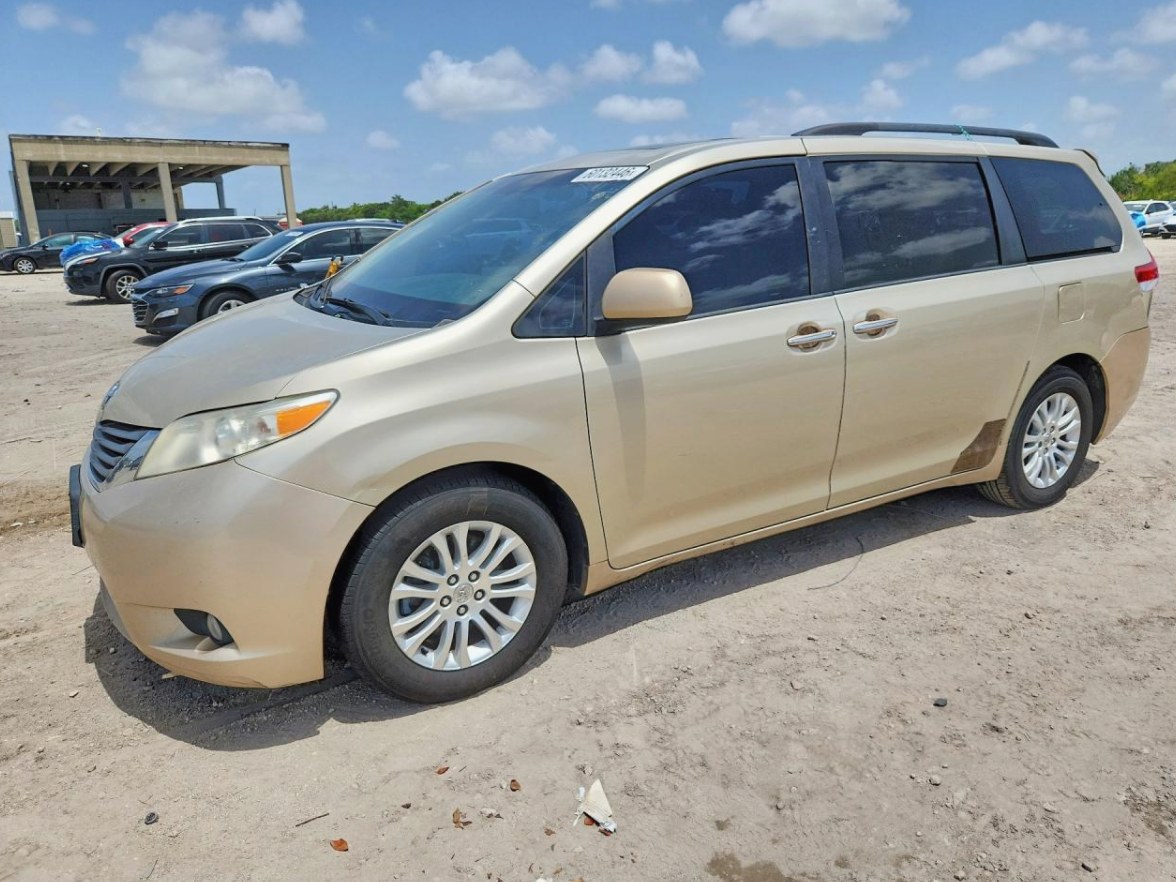 2014 Toyota Sienna