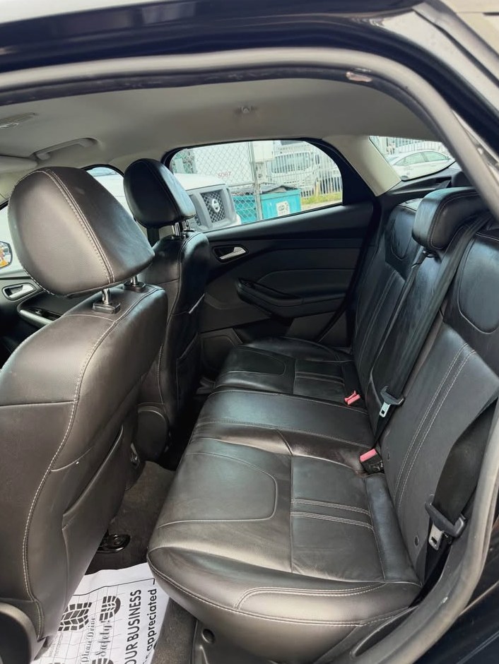 2014 Ford Focus SE Hatchback