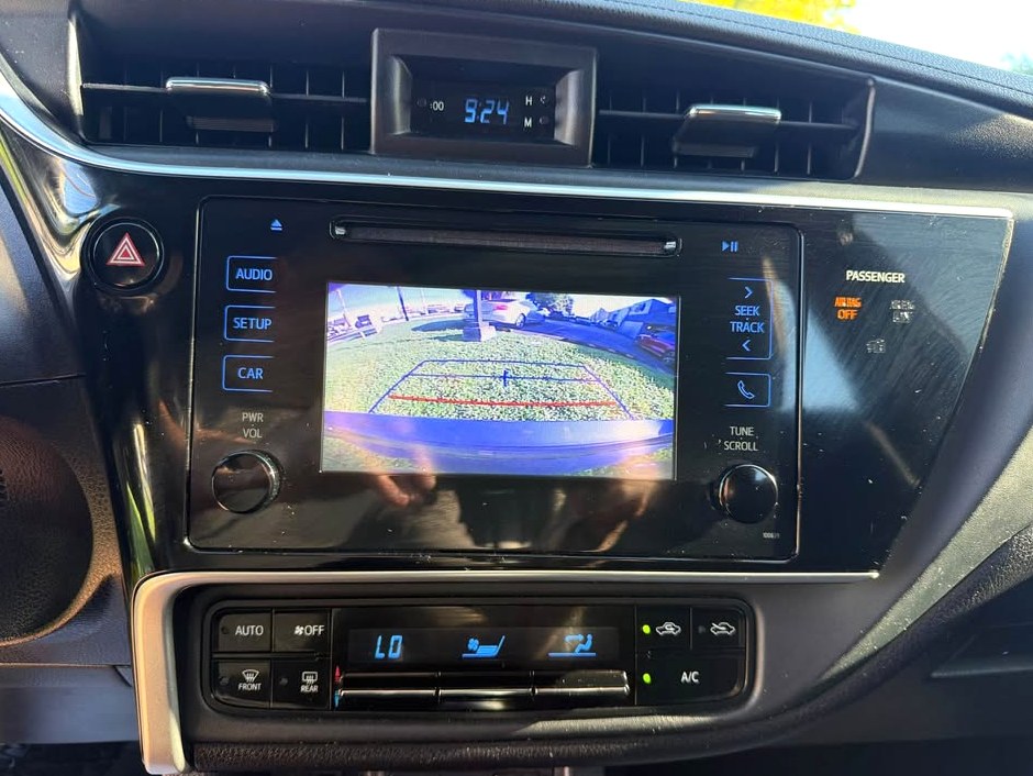 2017 Toyota Corolla LE Sedan