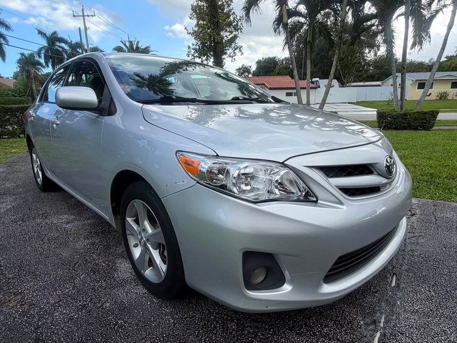 2012 Toyota Corolla LE Sedan