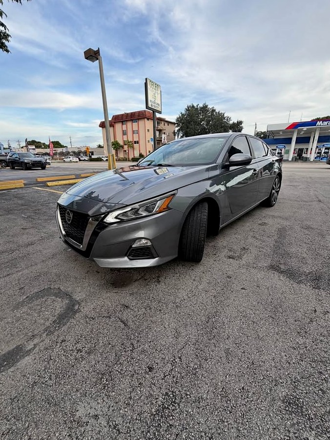 2020 Nissan Altima 2.5 SR