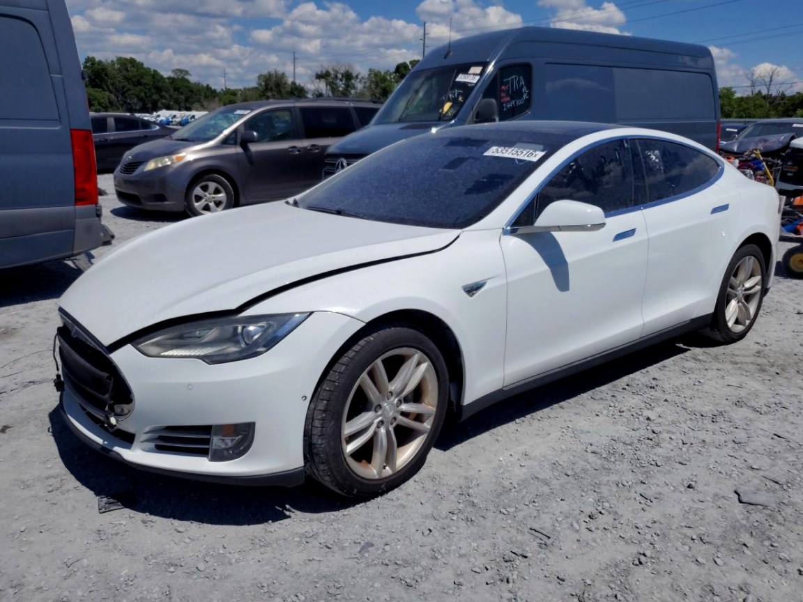 2014 Tesla Model S