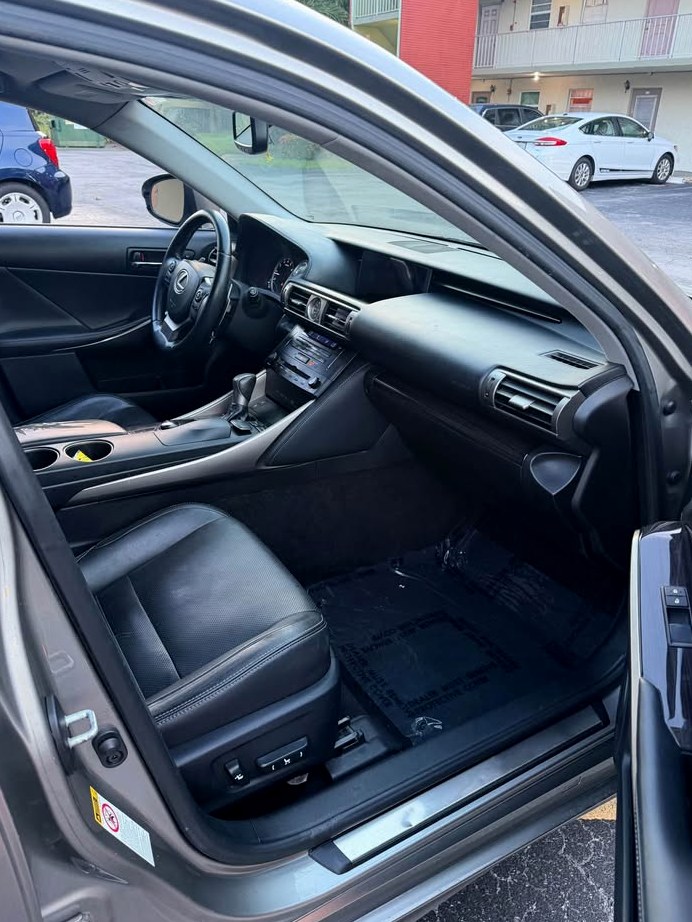 2014 Lexus IS 250 Sport