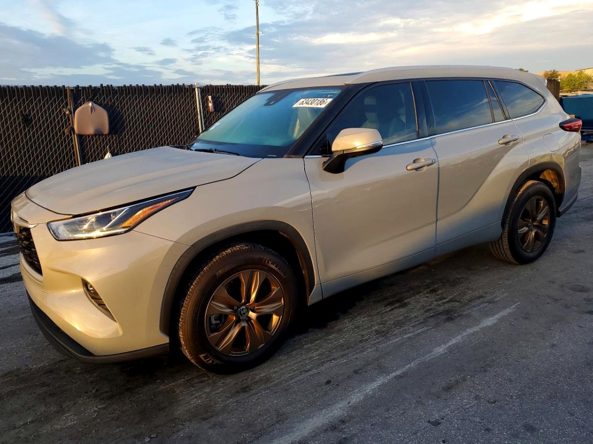 2022 Toyota Highlander Hybrid