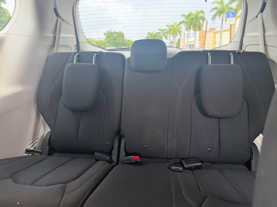 2019 Chrysler Pacifica LX Minivan