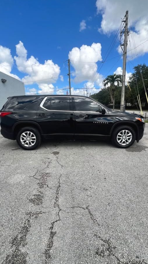 2020 Chevrolet Traverse SE Sport