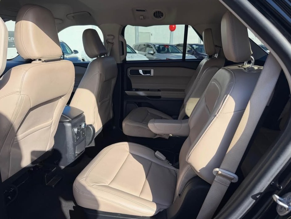 2021 Ford Explorer XLT Sport