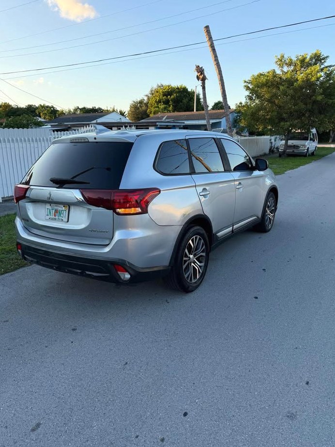 2018 Mitsubishi Outlander