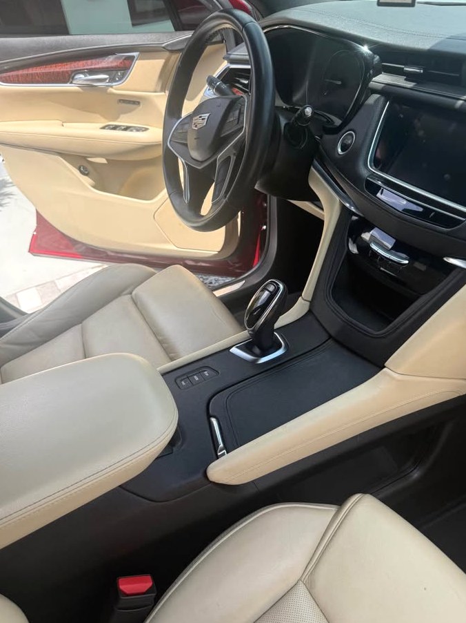 2017 Cadillac XT5