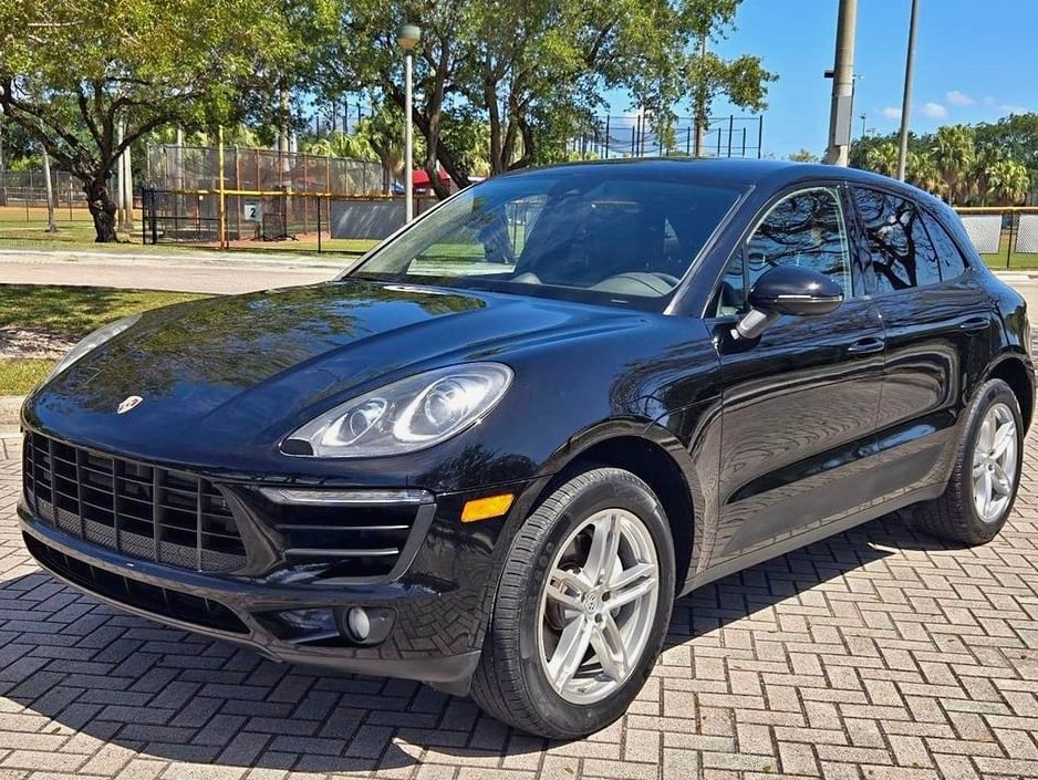 2017 Porsche Macan