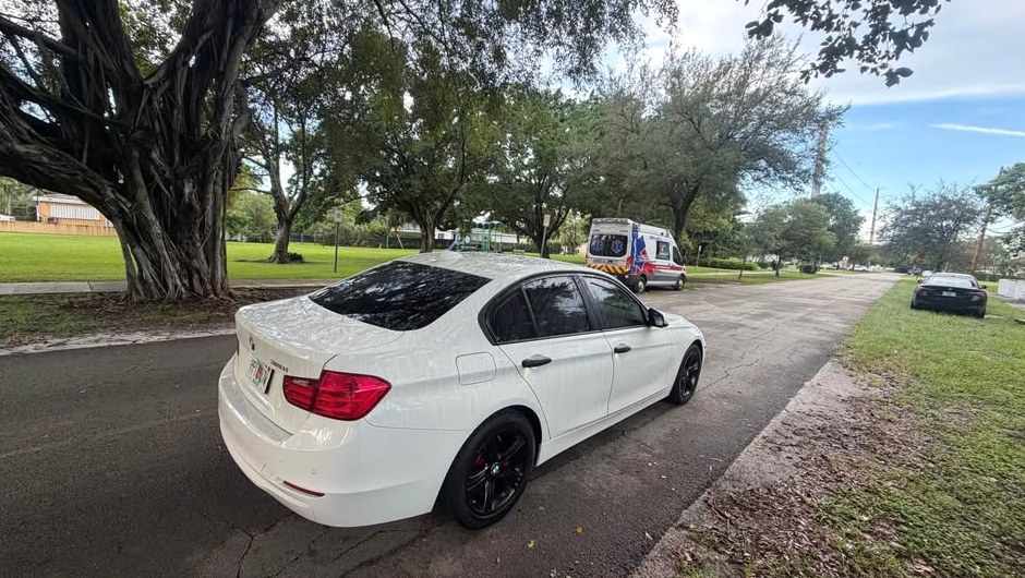 2015 BMW 3 series 320i
