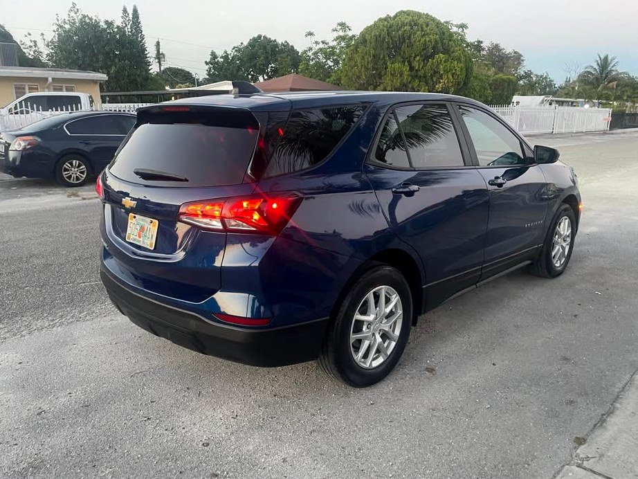 2022 Chevrolet Equinox LS Sport
