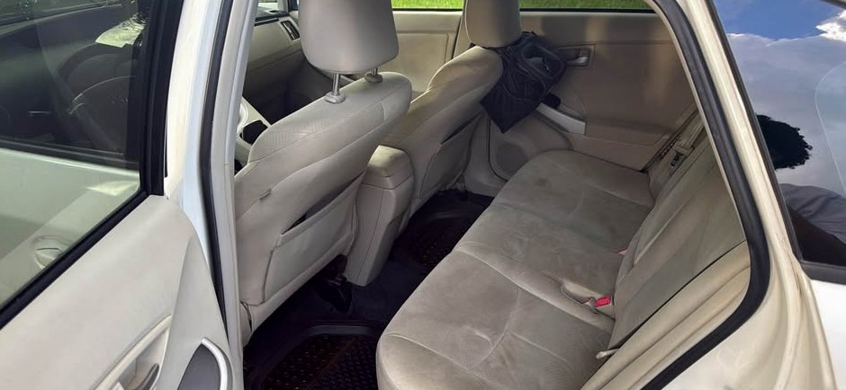 2013 Toyota Prius Four Hatchback