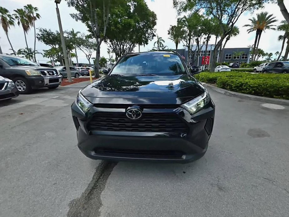 2025 Toyota Rav4 (432)