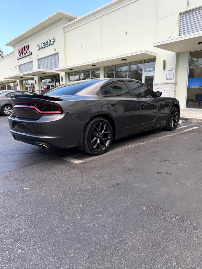 2020 Dodge Charger SXT Sedan