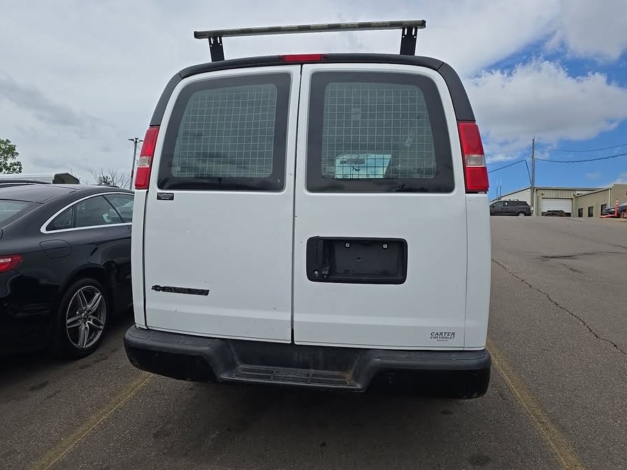 2017 Chevrolet Express 2500 (382)