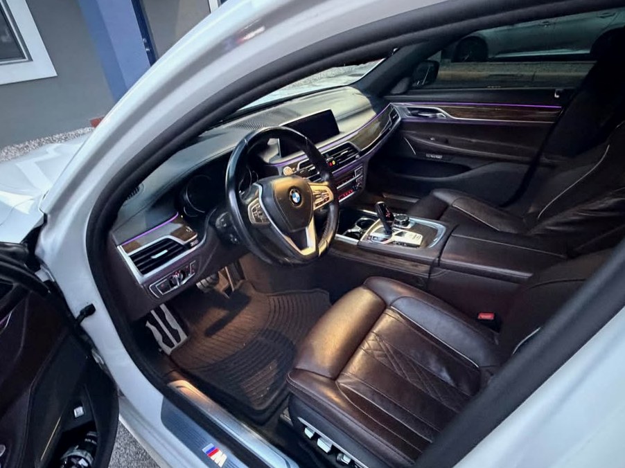 2017 BMW 7 series 740i