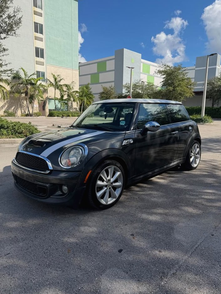 2011 Mini Cooper S Hatchback