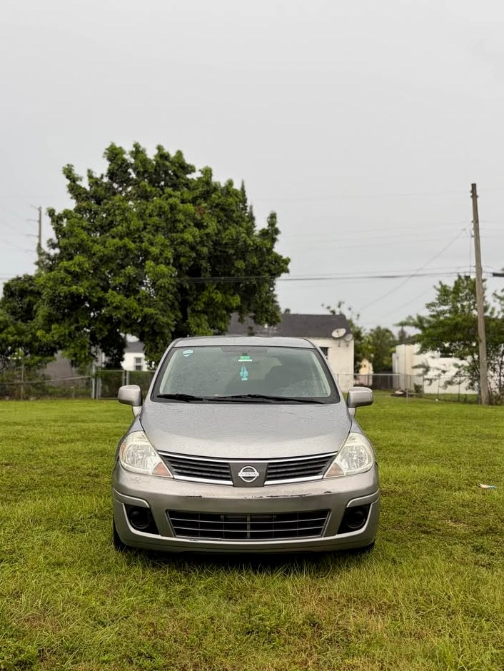 2009 Nissan Versa S Plus
