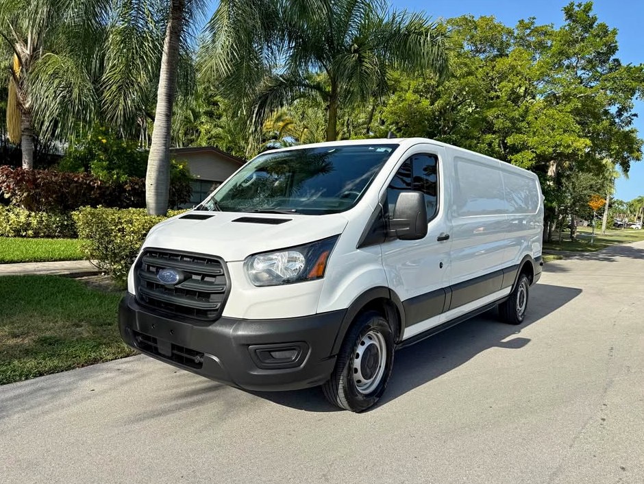 2020 Ford Transit 150 cargo