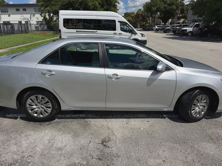 2014 Toyota Camry Tela