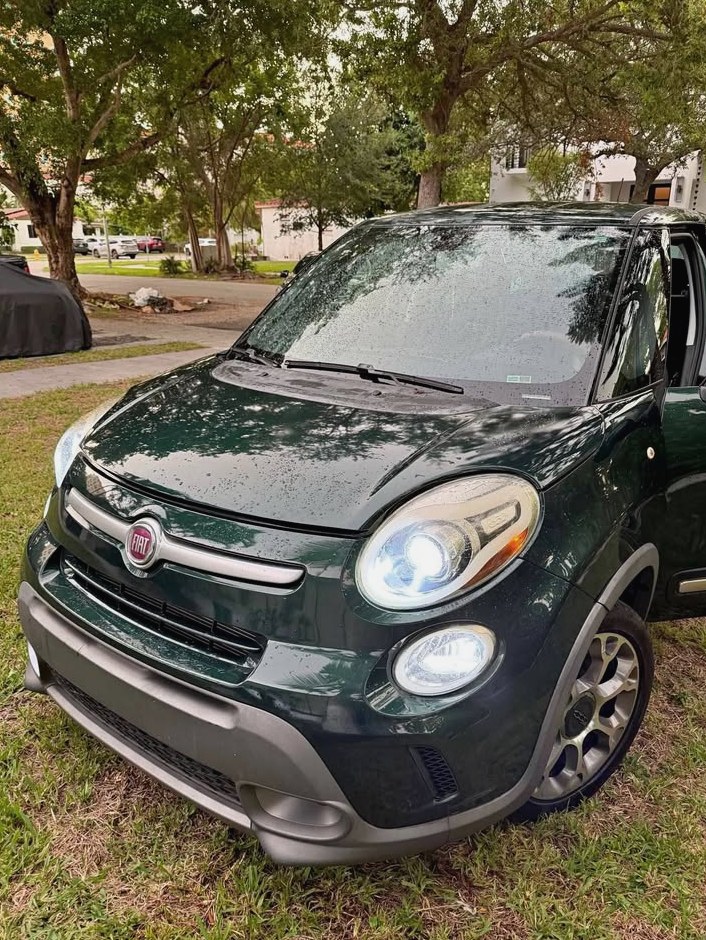 2014 Fiat 500l Trekking Hatchback